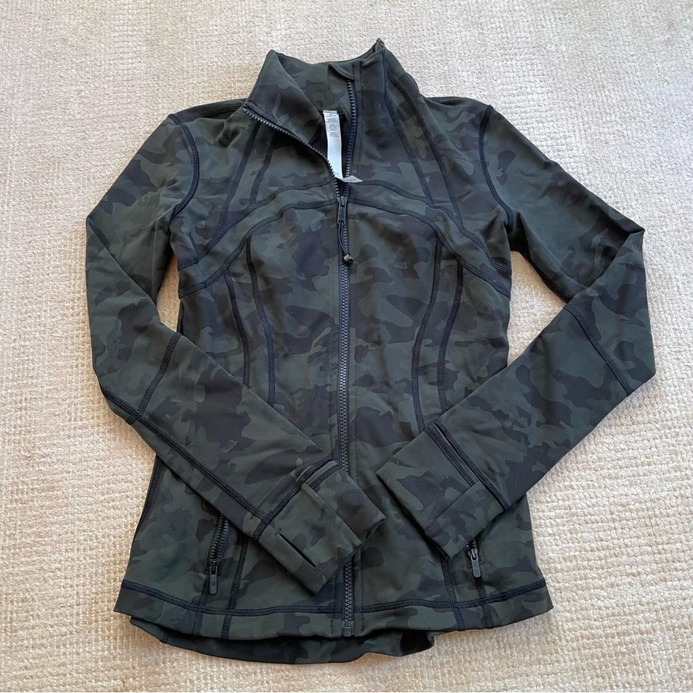 Lululemon Jacket / Sz 6
